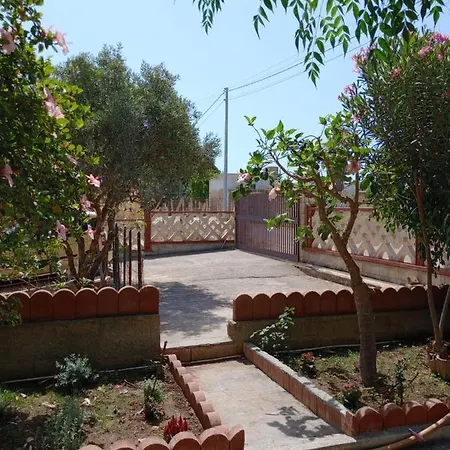 Jasmine House, Viale Kennedy, Santa Maria Del Focallo Extérieur photo