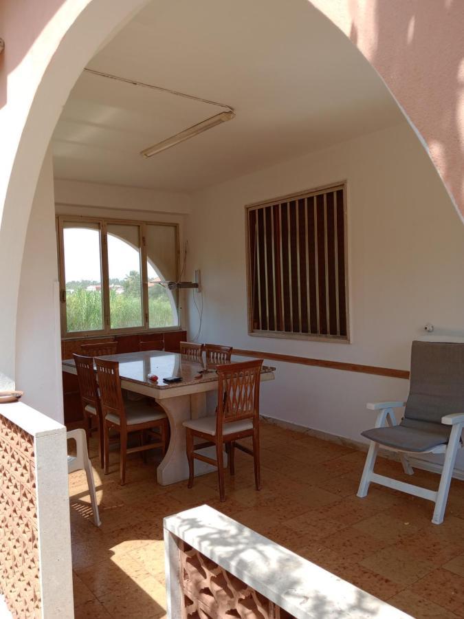 Jasmine House, Viale Kennedy, *